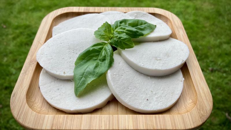 Vegan Mozzarella Sausage